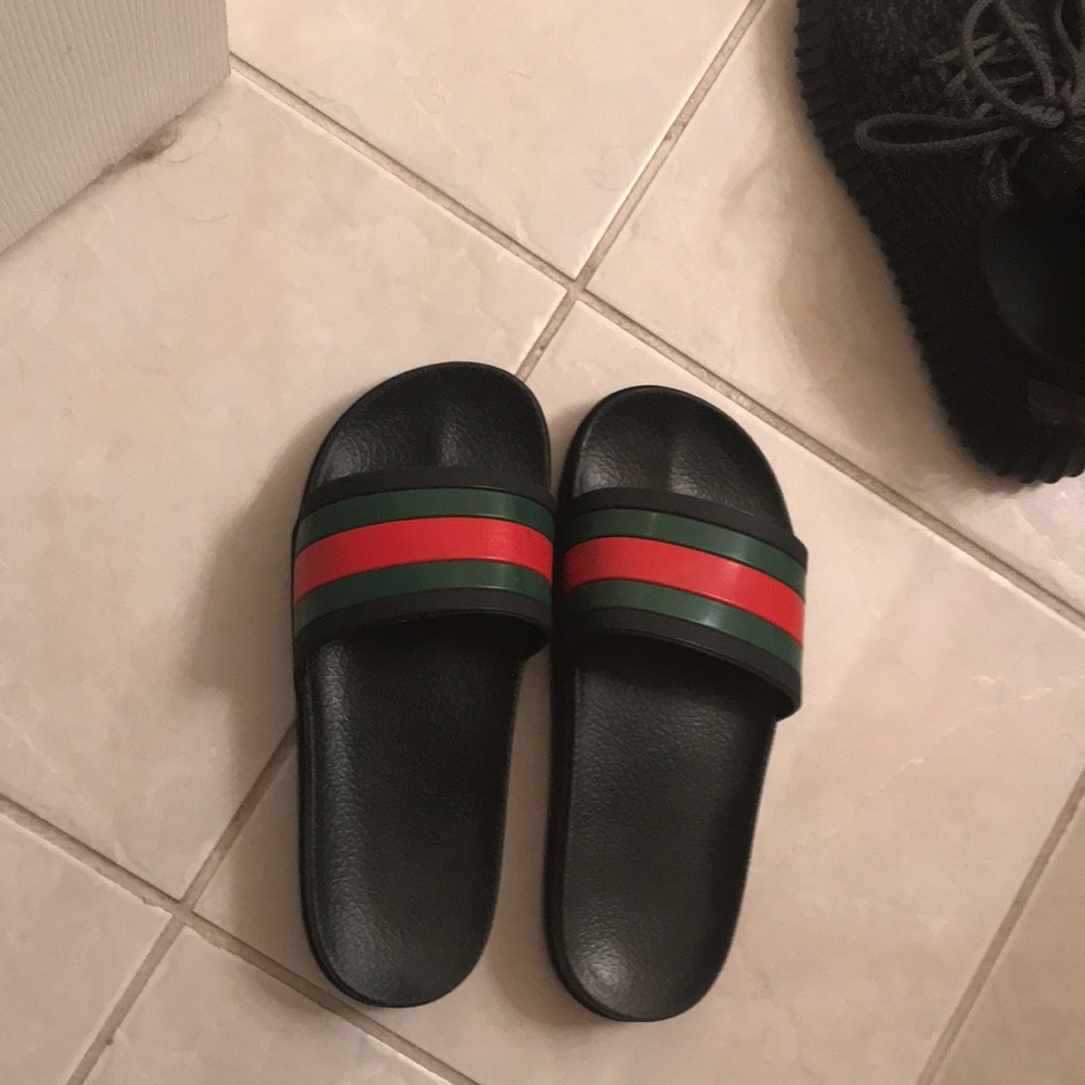 Used Gucci sandals Men’s 11